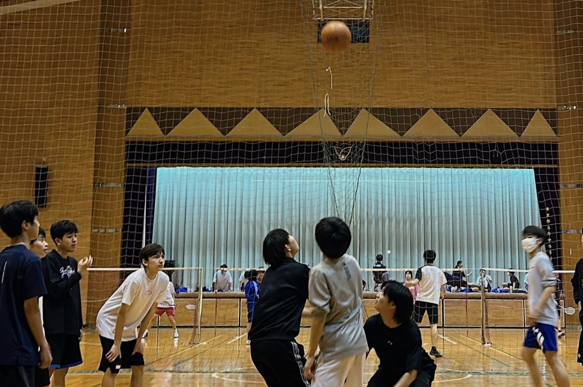 男子バスケットボール部４月活動写真 (2)